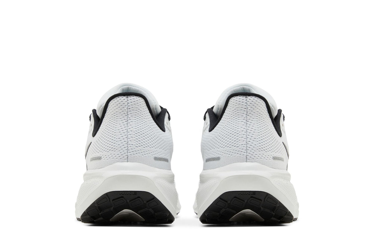 Nike Pegasus 41 – Blanc & Noir – vue 3