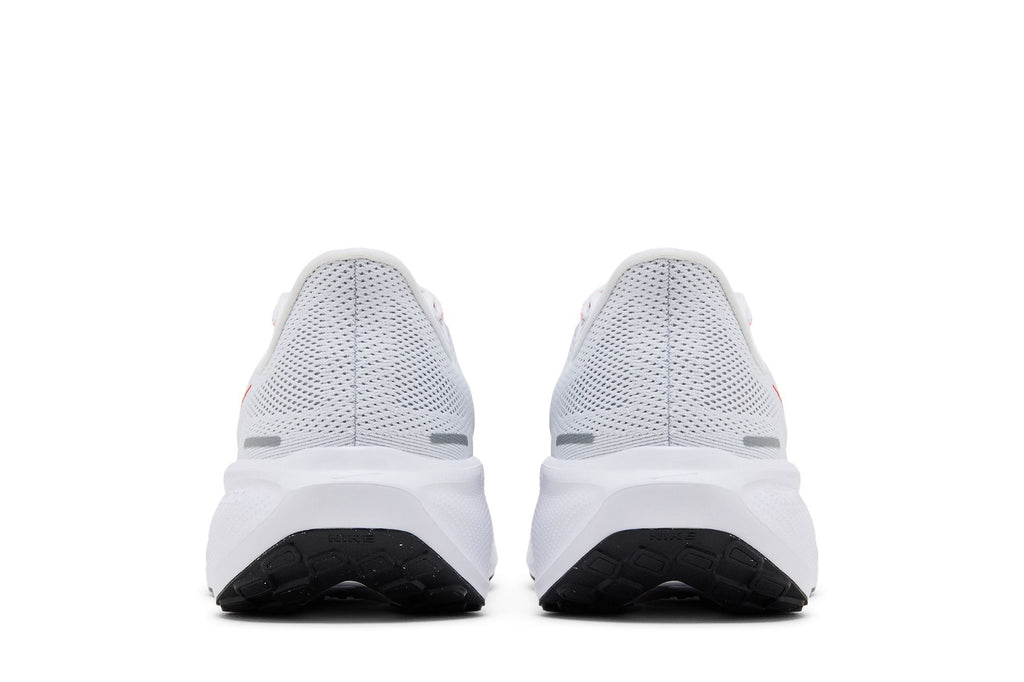 Nike Pegasus 41 – Blanc & Rouge piment – vue 3