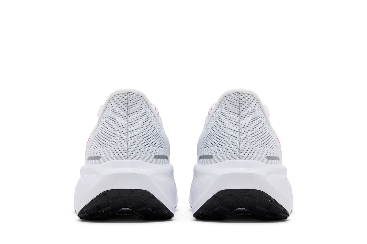 Nike Pegasus 41 – Blanc & Rouge piment – vue 3