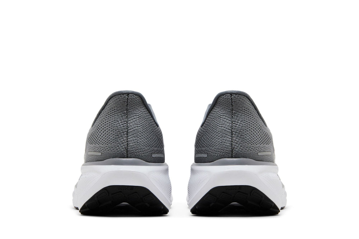 Nike Pegasus 41 – Gris – vue 3