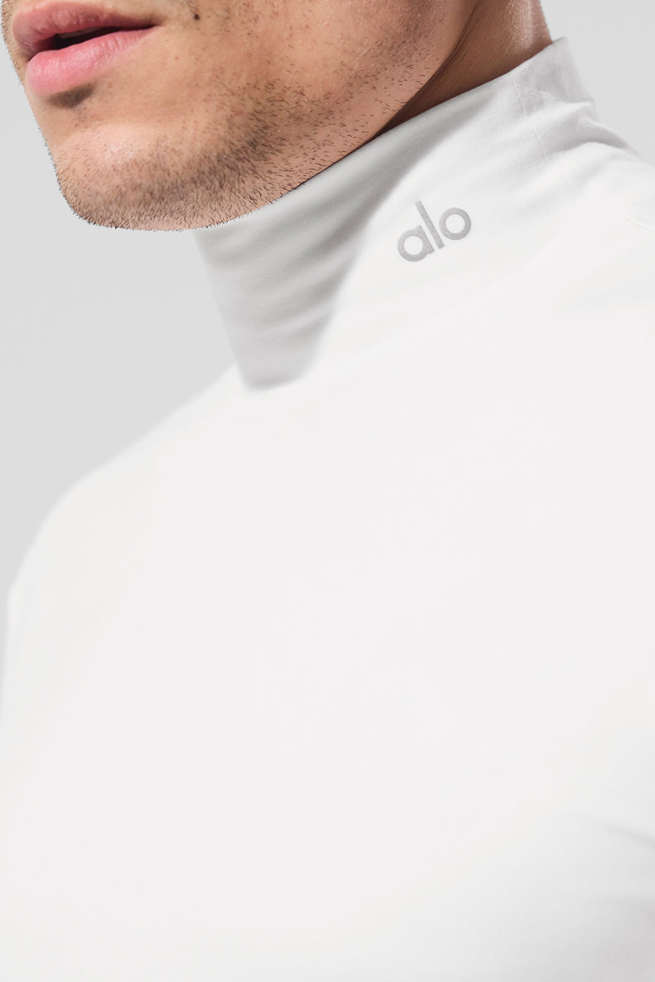 Alo Conquer Reform Mock Neck Long Sleeve Blanc - photo 4