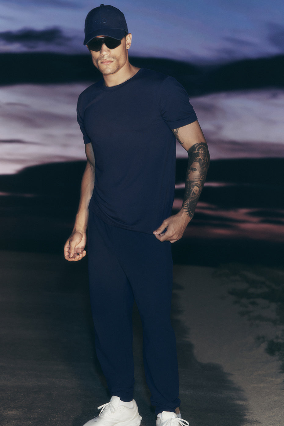 Alo Conquer Max Performance Jogger Bleu marine - photo 1