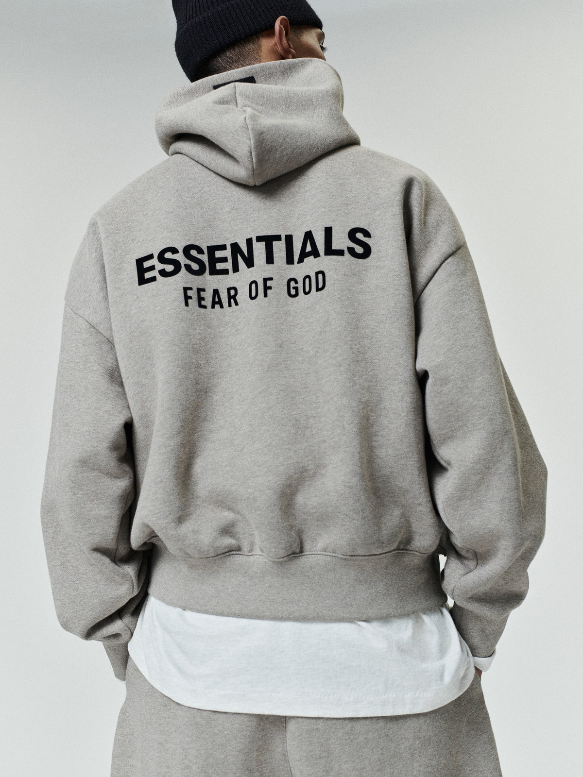 Essentials Classic Hoodie Homestead Heather - porté